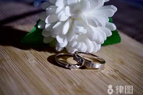 婚后出轨_出轨婚后协议_出轨婚后财产